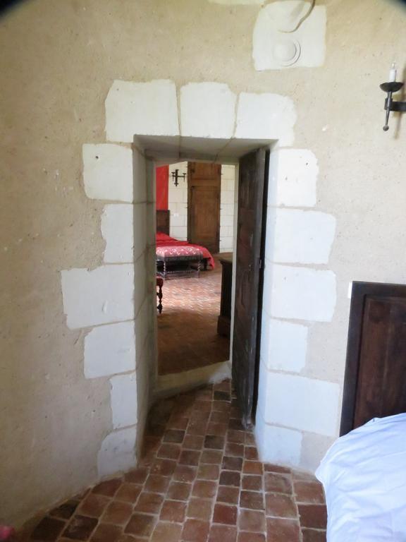 Le Chatelet Thilouze Buitenkant foto