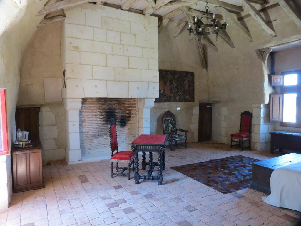 Le Chatelet Thilouze Kamer foto